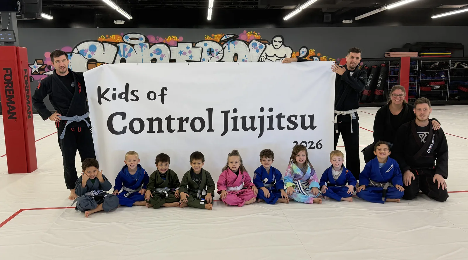Control's kids class with their coaches
